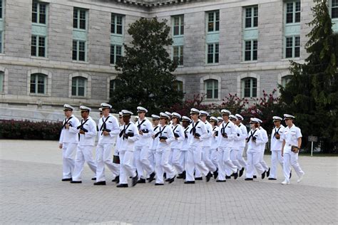 figs flowers food: THE US NAVAL ACADEMY IN ANNAPOLIS, MD