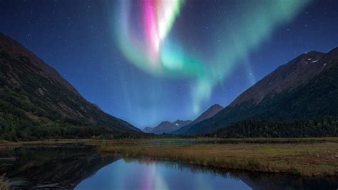 Free Stock Photo Of Green And Purple Aurora Borealis Reflecting On