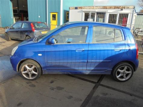 Kia Picanto 1 1 12V Sloopvoertuig 2004 Blauw