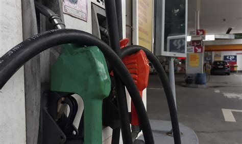 Preço da gasolina vai subir em 2023 Brasileiros temem essa má notícia