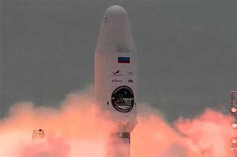 Russian Spacecraft Landing