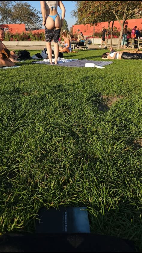 Big Ass Bikini Bend Over AI HQ CANDID PICTURES The Original Candid