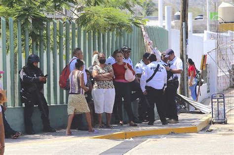 Padecen Familiares De Internados En El Hospital De El Quemado El