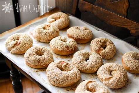 Montreal Style Bagels [Recipe]