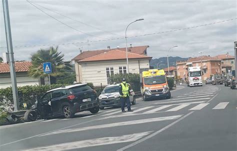 Incidente Stradale A Fornola Schianto Contro Il Guard Rail Citta