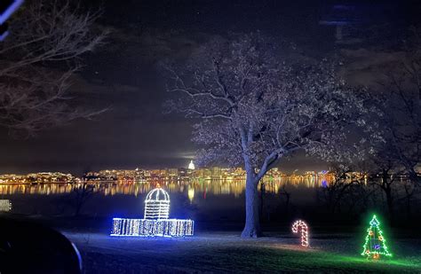 Olin Park Christmas Lights! : r/madisonwi