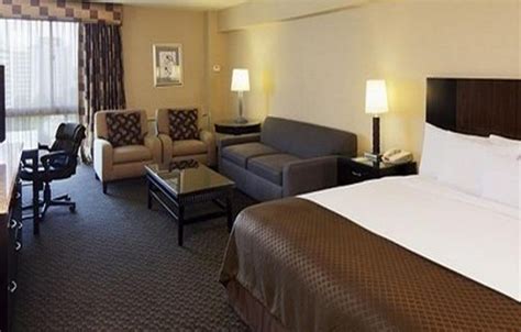 Radisson Hotel JFK Airport - Rooms For Change