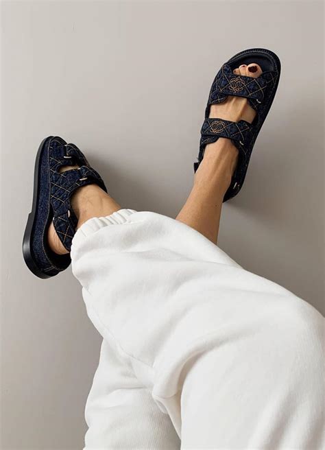 Comfortable Sandals: The Surprising Footwear Trend Influencers Are ...