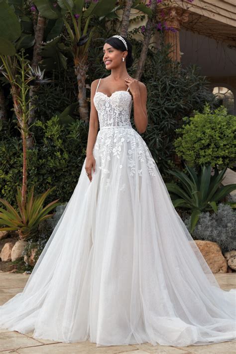 Brautkleid Hochzeitshaus Boos