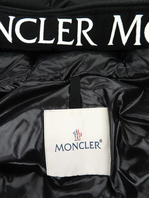 【moncler】モンクレール『montcla ダウンジャケット Size0』e20914194385 C0300 2019 メンズ 1週間