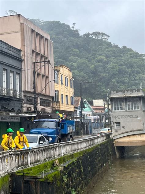 Obras De Refor O Estrutural Do T Nel Extravasor Aumentam A Seguran A No