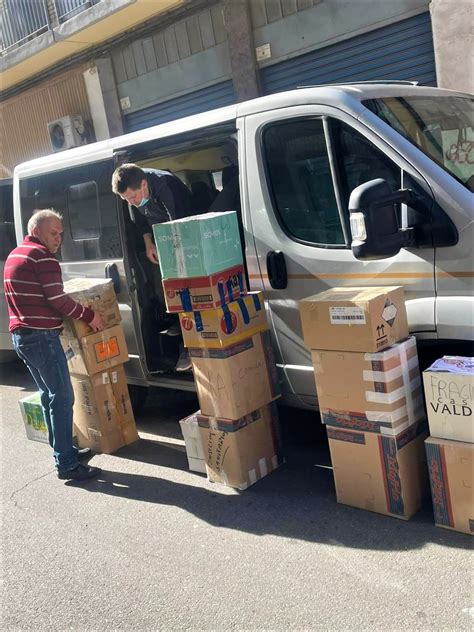 La ayuda al pueblo ucraniano se multiplica en Aragón con vehículos y