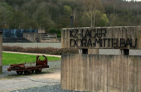 Ekmd Nachrichten Berlebende Gedenken Der Befreiung Des Kz