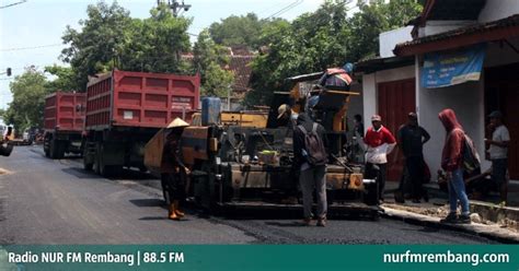 Disindir Warga Pemkab Rembang Rilis Jadwal Pengaspalan Proyek Jalan