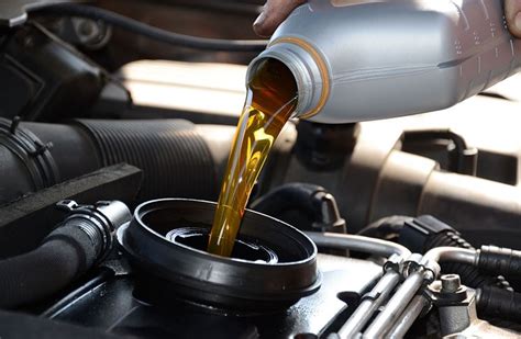 Cambio Olio Auto Meccanico Fai Da Te Cambiare Olio Motore