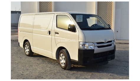 Used TOYOTA HIACE CARGO VAN 2015 for sale in Sharjah - 474184