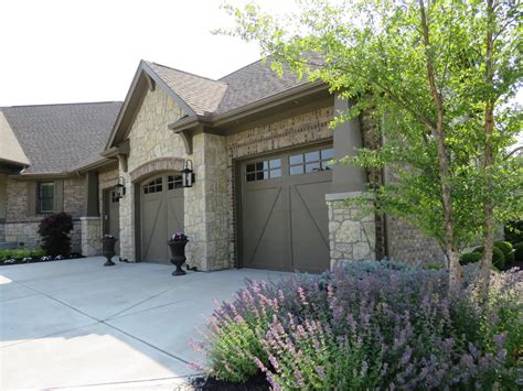 Chateau Real Stone Veneer Exterior Wainscoting And Garage Quarry Mill