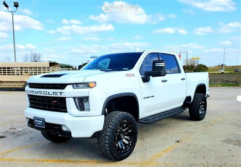 2021 Chevrolet Silverado 2500 Hd With 22x10 24 Fuel Blitz And 35 12 5r22 Nitto Ridge Grappler