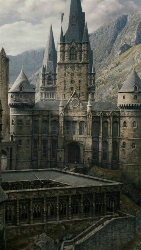 Hogwarts Live Wallpaper - 625x1111 - Download HD Wallpaper - WallpaperTip