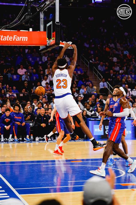 Knicks on the Court: October 21 vs. Pistons Photo Gallery | NBA.com