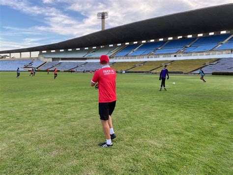 River Pi Adota Sistema Secreto E Ensaia No Est Dio Albert O Para