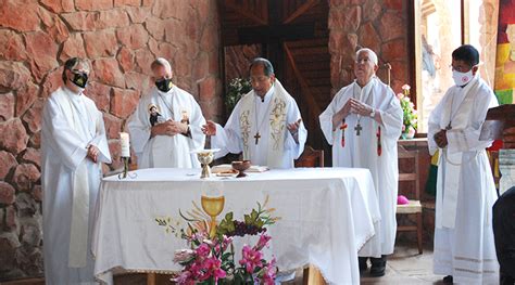 Monse Or Ricardo En La Eucarist A De Clausura De La Semana De Hermandad