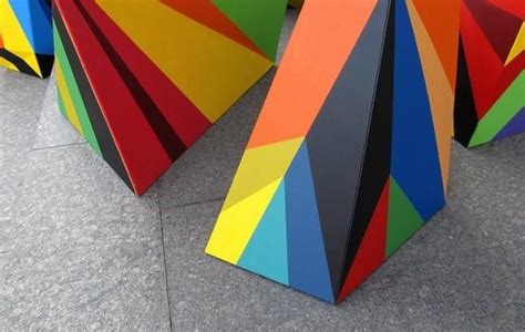 Colorful Optical Illusion Sculptures by Matt Moore - Paperblog