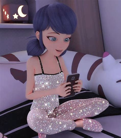 Marinette Dupain Cheng Icon Glitter Chat Noir