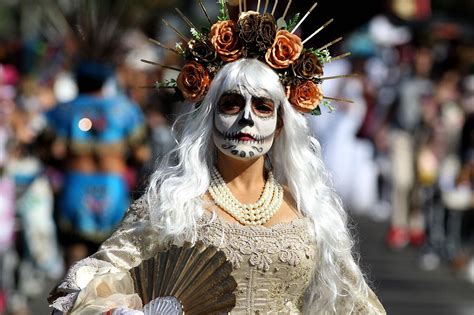 Esqueletos E Mariachis Veja As Imagens Do Desfile Do Dia Dos Mortos