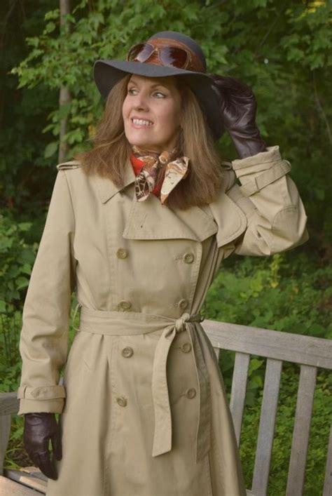 Pin By Commando 509 On Women In Trench Coats Rainwear Fashion