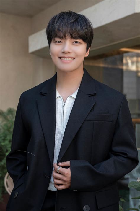 Yeo Jin Goo Talks About What Hes Like In A Relationship His ‘ditto