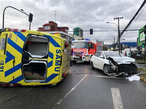 Ambulancia protagoniza accidente de tránsito en el centro de Concepción