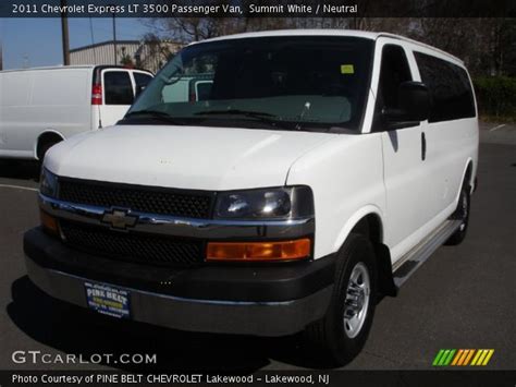 Summit White Chevrolet Express Lt Passenger Van Neutral