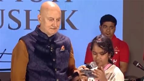 Satish Kaushiks Daughter Reads A Letter To Her Late Father Anupam