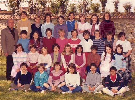 Photo De Classe CM2 De 1981 Ecole La Fayette Rozay En Brie Copains