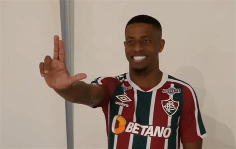 Vídeo Veja A íntegra Da Primeira Entrevista De Keno Como Jogador Do