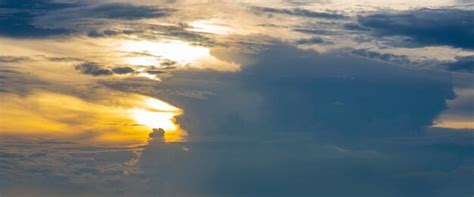 Premium Photo | Beautiful sky sunset cumulonimbus cloud and cirrus cloud