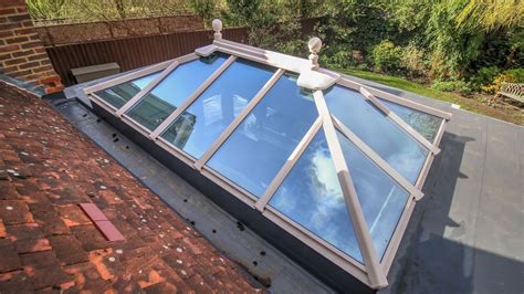 Roof lantern or skylight: Which is the best option for you? | Homebuilding