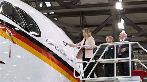 Germany Takes Delivery Of Its 1st Fully Equipped Government Airbus A350