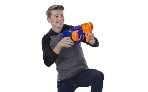 Hasbro Nerf E0011EU4 N Strike Elite SurgeFire Blaster Con 15 Dardi