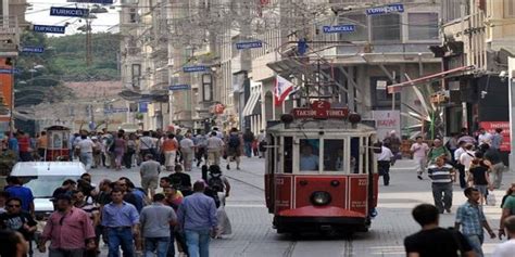 İstanbulda Yaşayan Yabancı Sayısında Rekor Artış