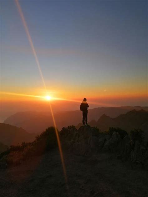 Randonn E Priv E Au Lever Du Soleil Sur Le Pico Ruivo Avec Prise En