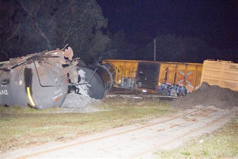 CSX: Faulty Bearing Caused Florida Train Derailment, Spill | WUSF ...