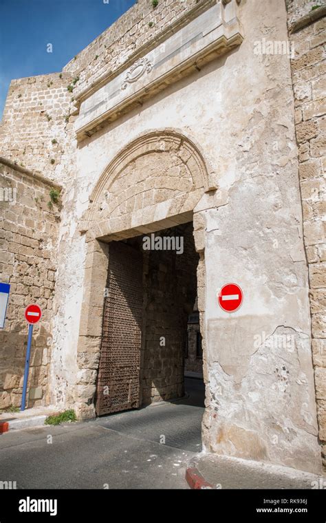 Old city gate of Acre in Israel Stock Photo - Alamy