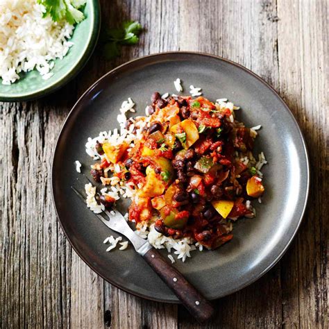 Vegetable Chili with Garlic Rice Recipe - Quick from Scratch Vegetable Main Dishes | Food & Wine