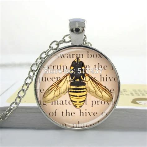 Bee Necklace New 2014 Fashion Queen Bee Jewelry Picture Pendant Honey ...