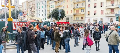 Contro Le Morti Sul Lavoro Per Il Parco Pubblico In Via Mariti Circa