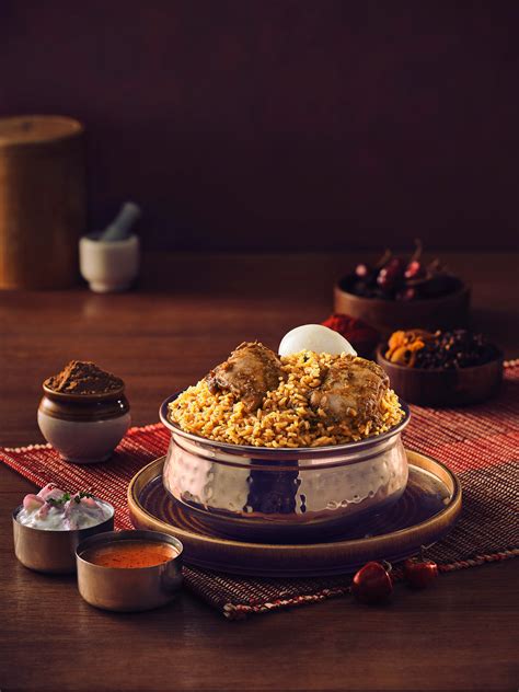 DINDIGUL THALAPPAKATTI U2028 Restaurant S Chicken Biryani N Behance