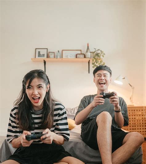 Best video games to play with your girlfriend online