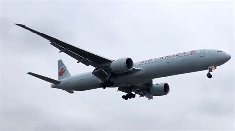 Air Canada B777 333ER C FIUW Landing Toronto YYZ On RWY 23 On December